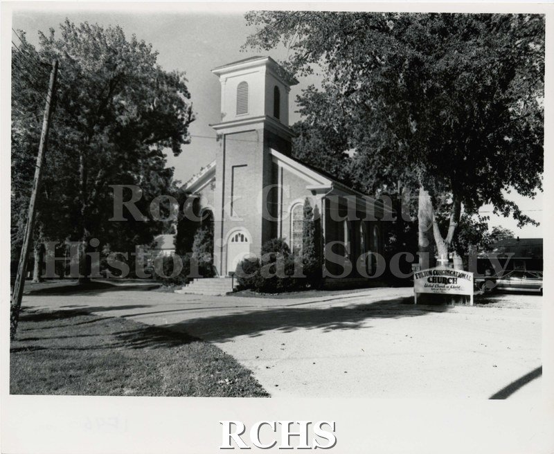 Black and white photograph of the Fulton Congregational Church United Church of Christ.