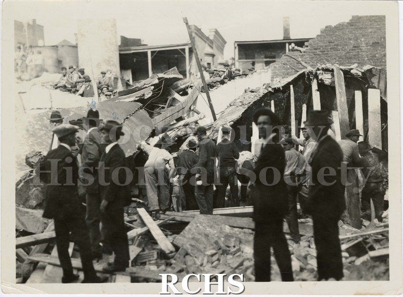 Black and white photograph of collapse of Saxe Theater Sept. 18, 1923.