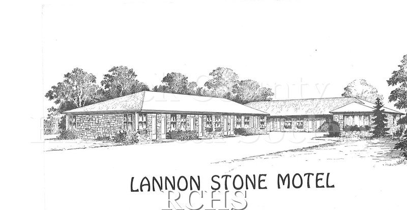 Postcard. Pen and ink drawing of the Lannon Stone Motel on East Racine Street in Janesville.