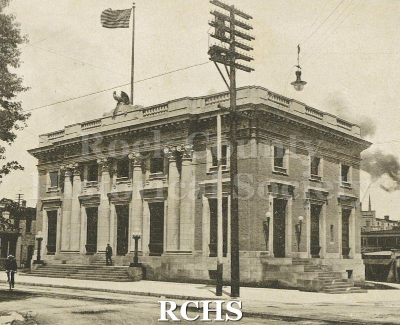 Postcard. Black and white photograph of the exterior of the post office in Janesville.