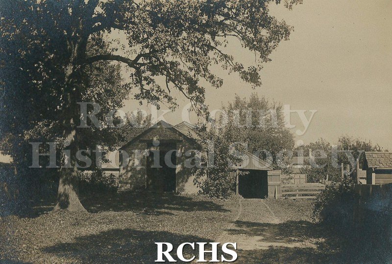 Black and white photograph of the Echlin family home in Janesville.