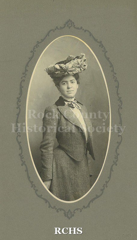 Black and white photograph of Clara May Felton in 3/4 right body side profile and full on head.