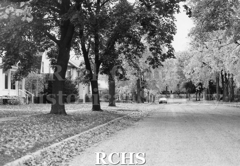 Black and white photograph of an unidentified street in Evansville.