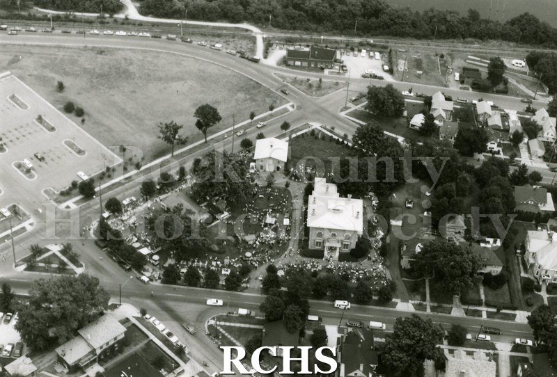 Black and white aerial view of the 1983 Tallman Festival. N83014 Strip.