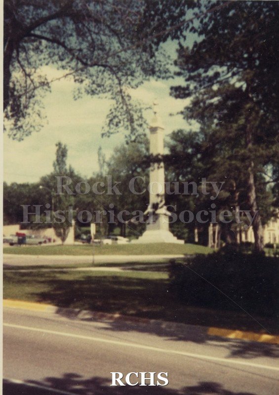 Color photo of Monument in Court House Park.
