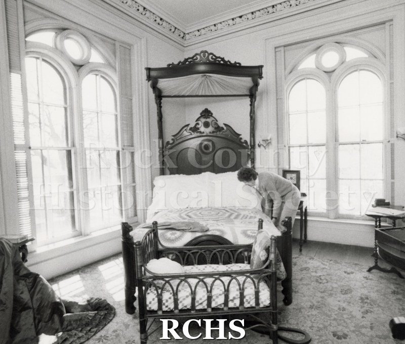 Black and white photograph of Edgar & Frances Tallman's room in Tallman House.