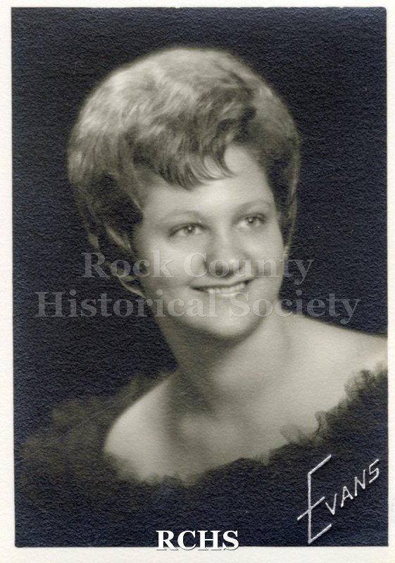 Black and white portrait of an unidentified young woman, Janesville High School graduate. Photo was from the personal collection of Bruce Bell, JHS class of 1965.