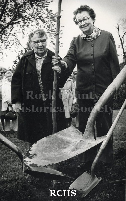 Historic image of Blk & White - Mabel Arbuthnot Community Affairs Comm & Mae Theisen President Janesville Area Retired Teachers Assoc - planting trees in Court.